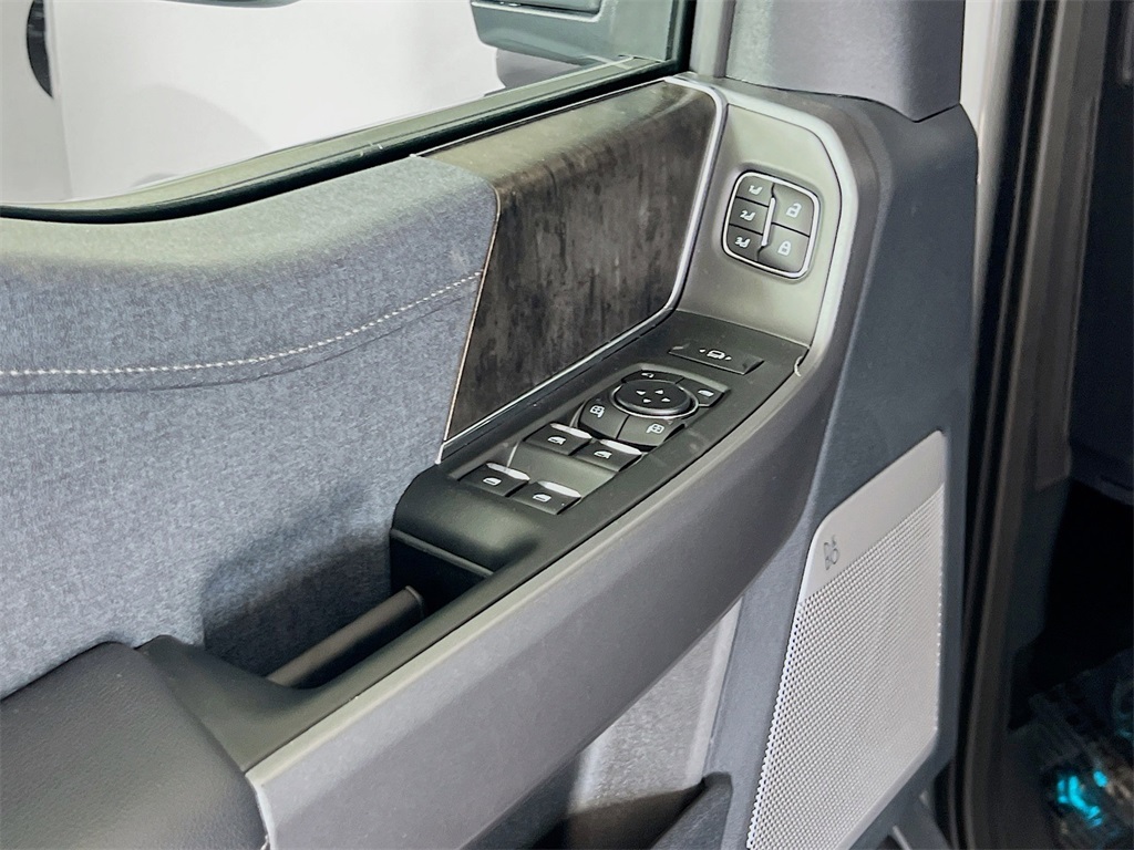2026 Ford F-250 photo 12