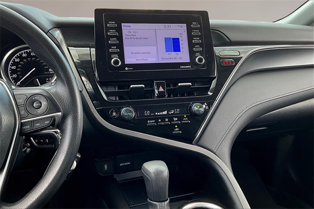 2023 Toyota Camry LE photo 6