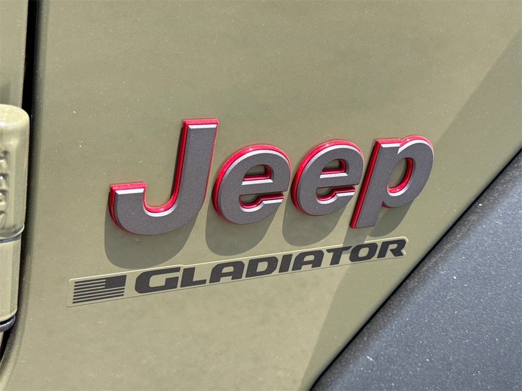 2025 Jeep Gladiator Rubicon photo 8