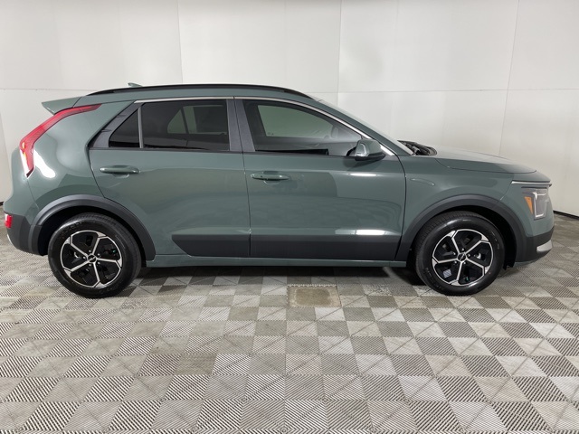 2025 Kia Niro EX Touring photo 9