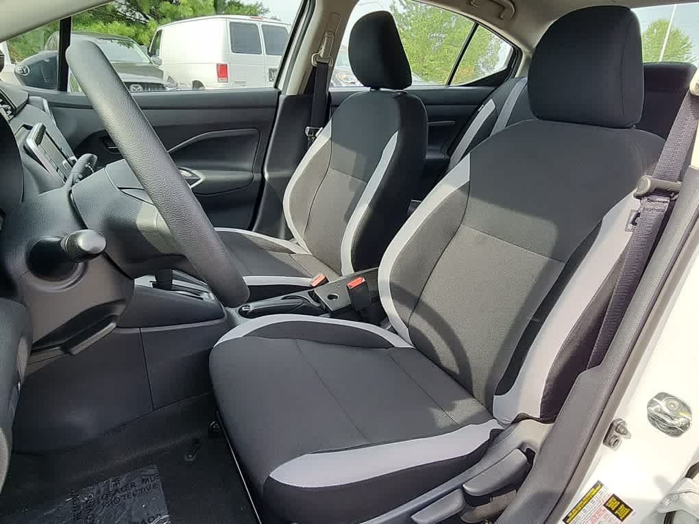 2025 Nissan Versa S photo 11
