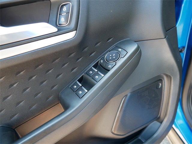 2020 Ford Escape SE photo 16