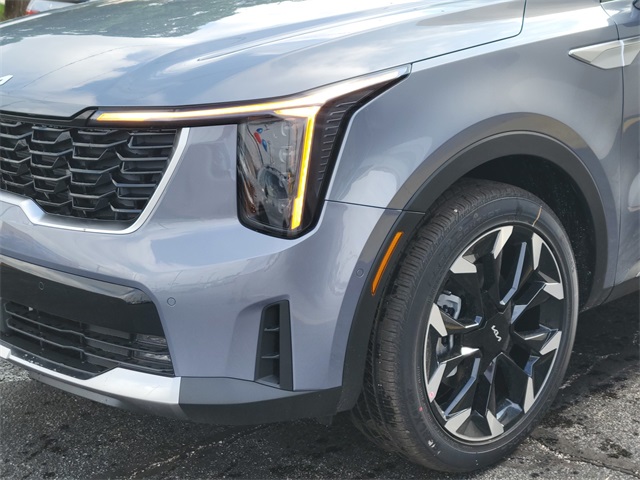 2025 Kia Sorento SX photo 7