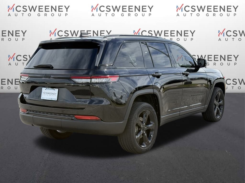 2023 Jeep Grand Cherokee Limited photo 2