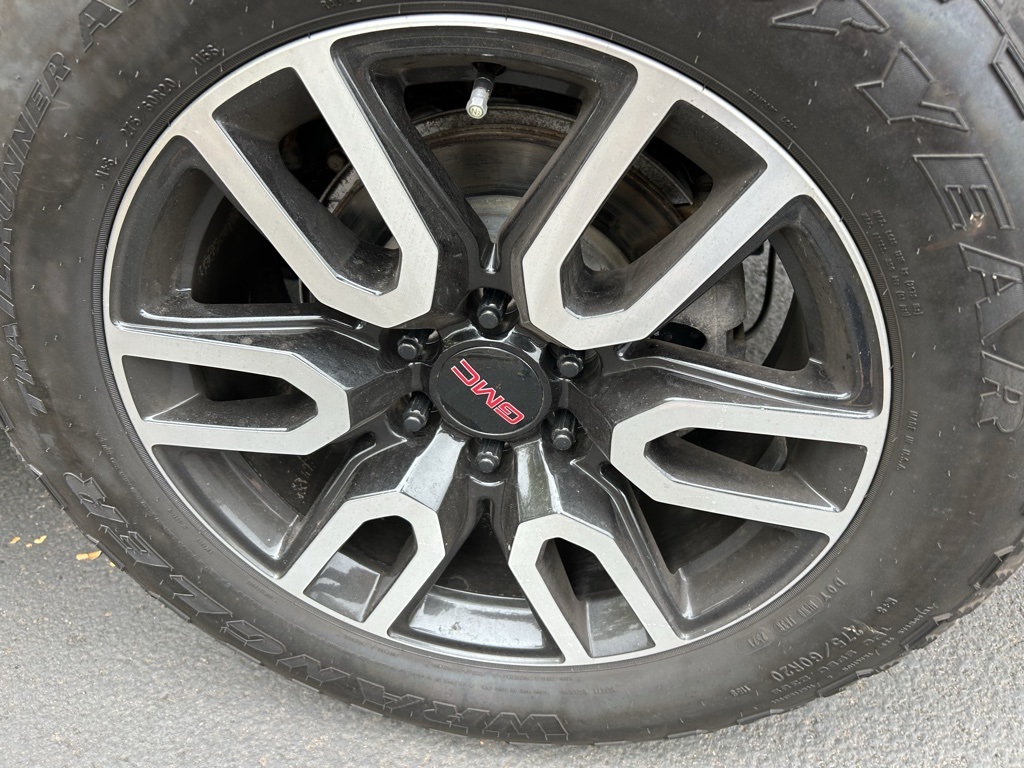 2021 Gmc Yukon AT4 photo 8