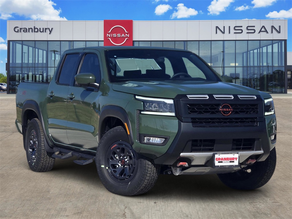 2026 Nissan Frontier PRO-4X's photo