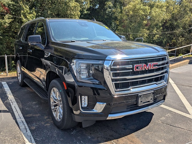 2023 Gmc Yukon SLT photo 2
