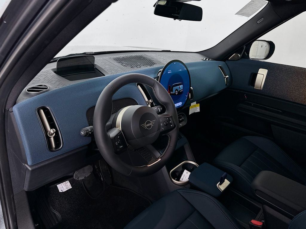 2025 Mini Countryman S ALL4 Iconic photo 8