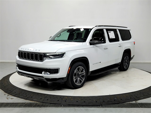 2024 Jeep Wagoneer L Series II photo 2