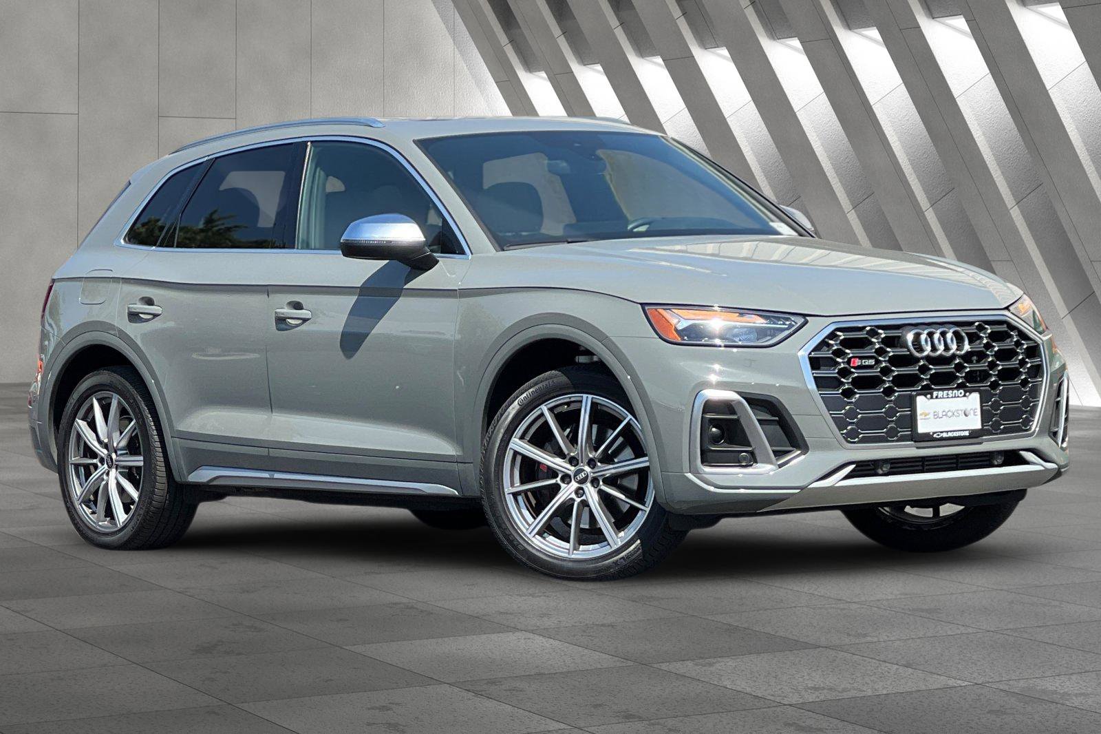 2022 Audi SQ5