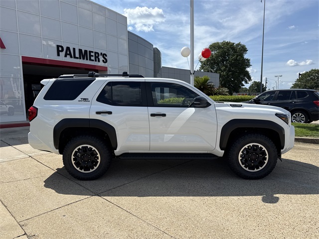 2025 Toyota 4Runner TRD Off-Road photo 2
