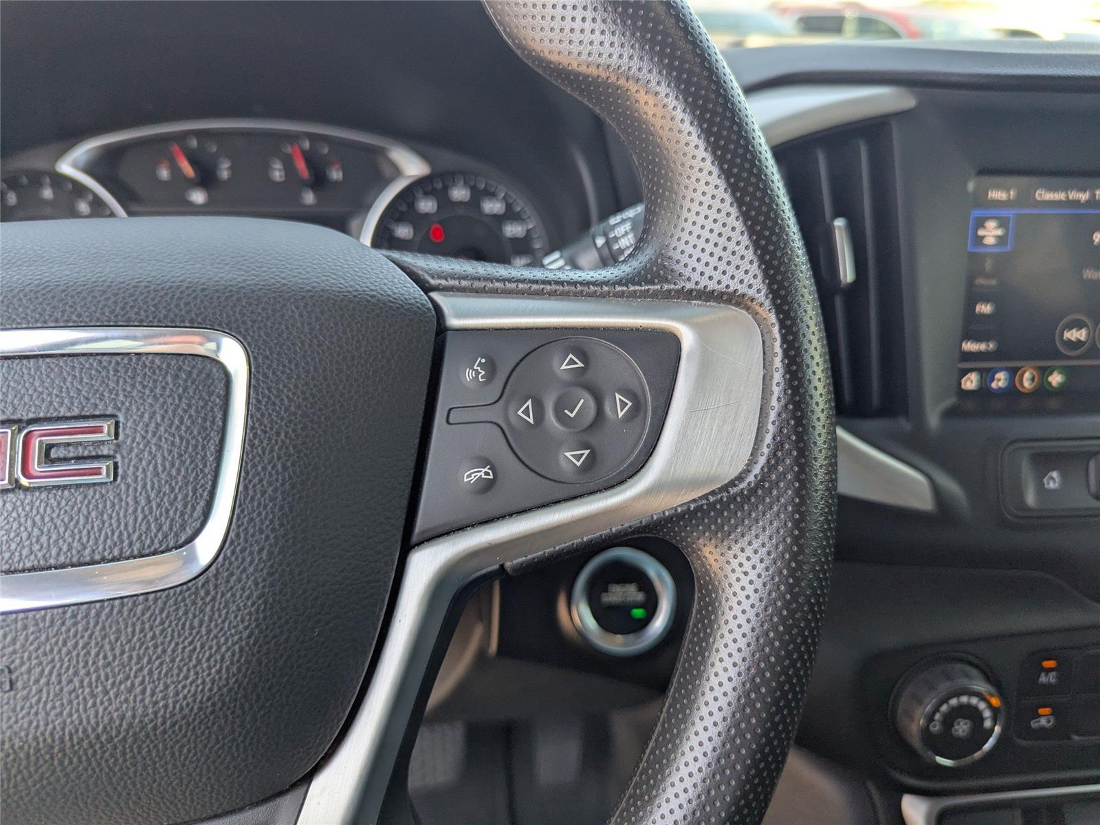 2022 Gmc Terrain SLE photo 28