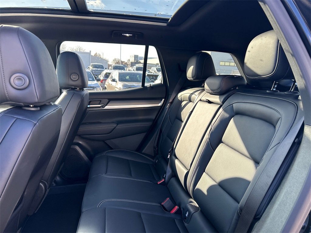 2026 GMC TERRAIN - Image 32