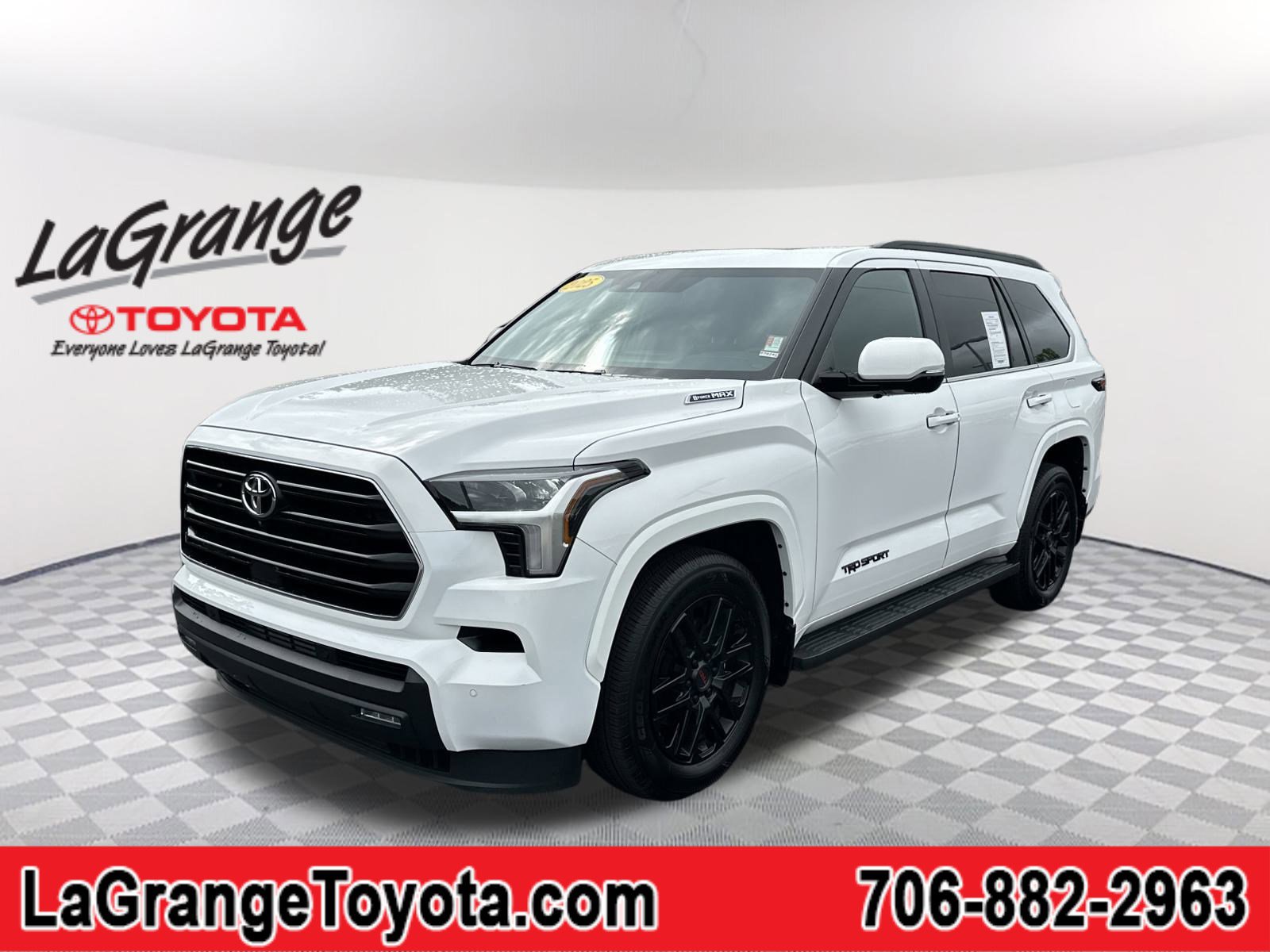 2025 Toyota Sequoia SR5's photo
