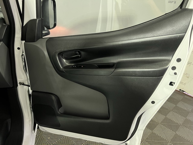 2021 Nissan NV200 S photo 29