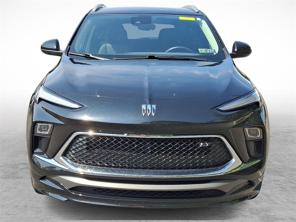 2024 Buick Encore GX Sport Touring photo 2