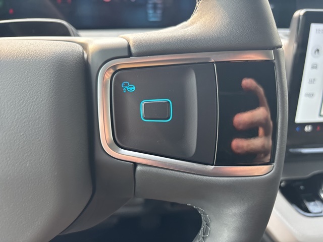2025 Ford Expedition MAX photo 14