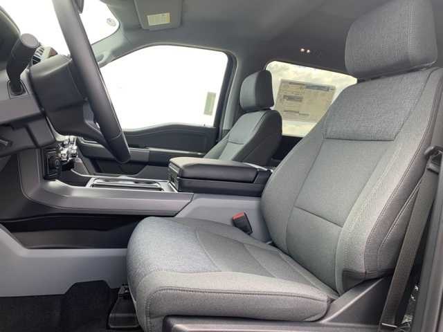 2024 Ford F-150 XLT photo 18