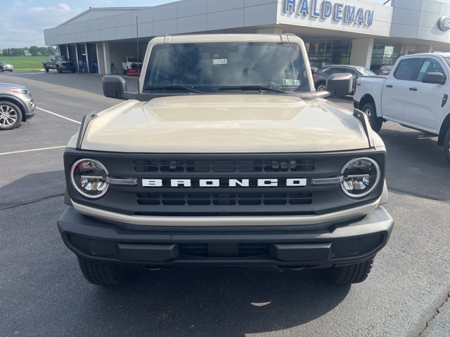 2025 Ford Bronco Big Bend photo 2