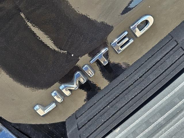 2022 Ford Expedition Limited photo 8