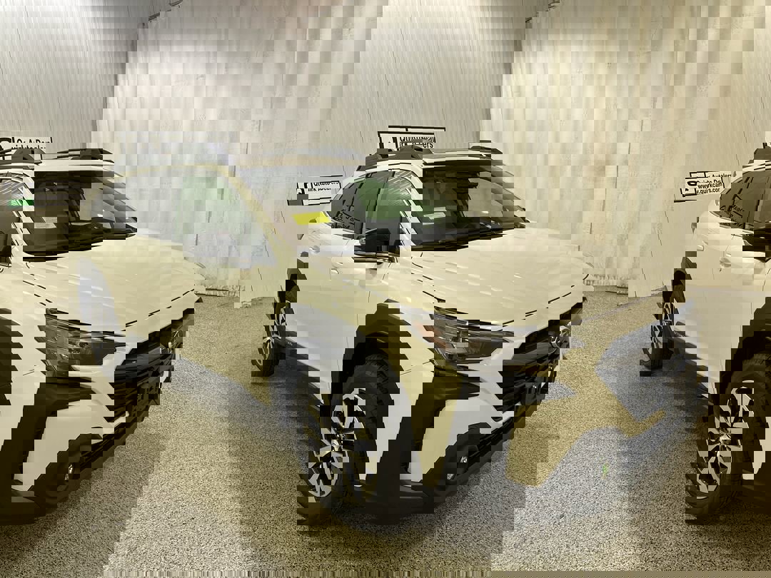 2025 Subaru Outback Premium's photo