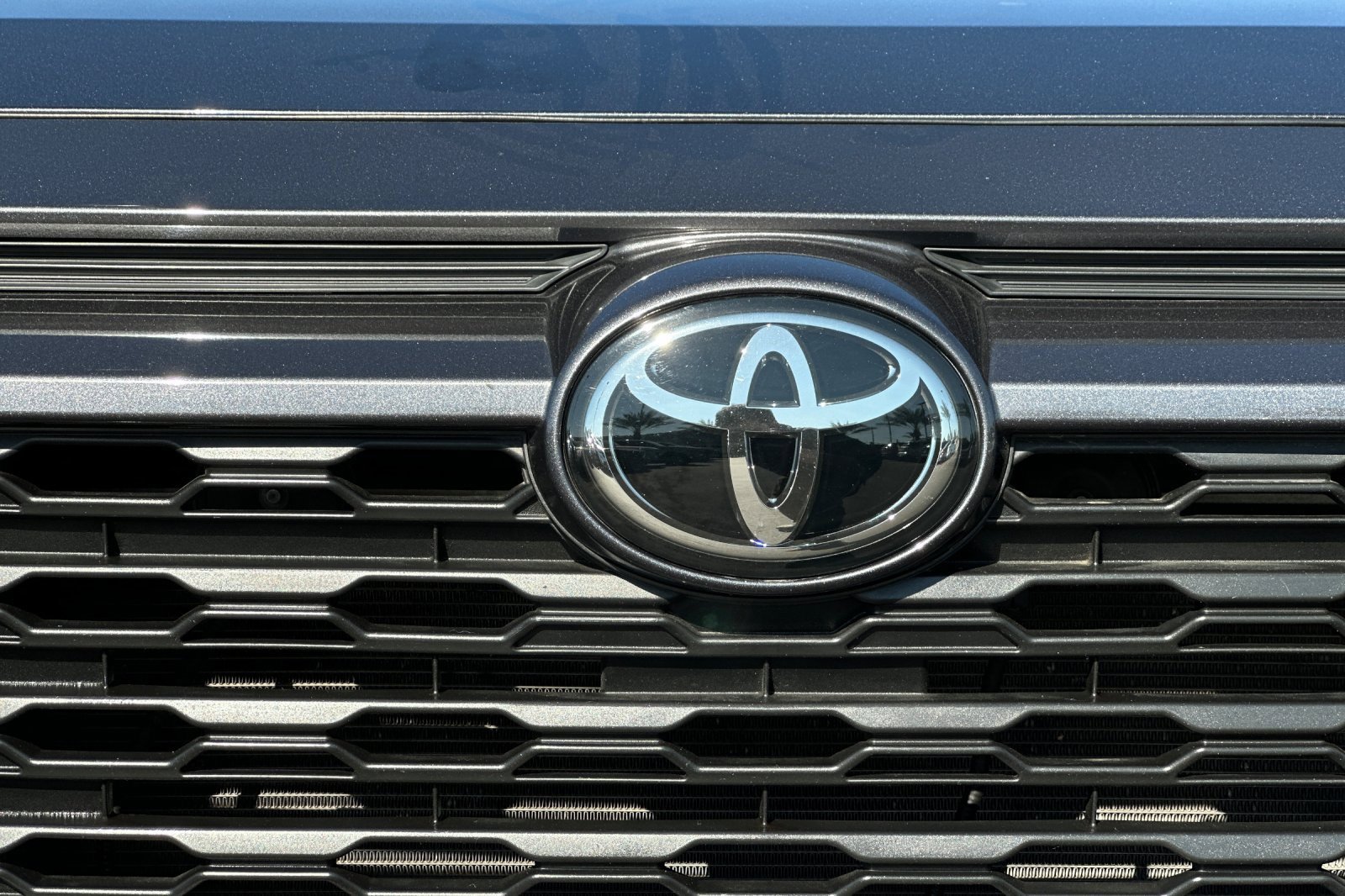 2022 Toyota RAV4 XLE photo 34