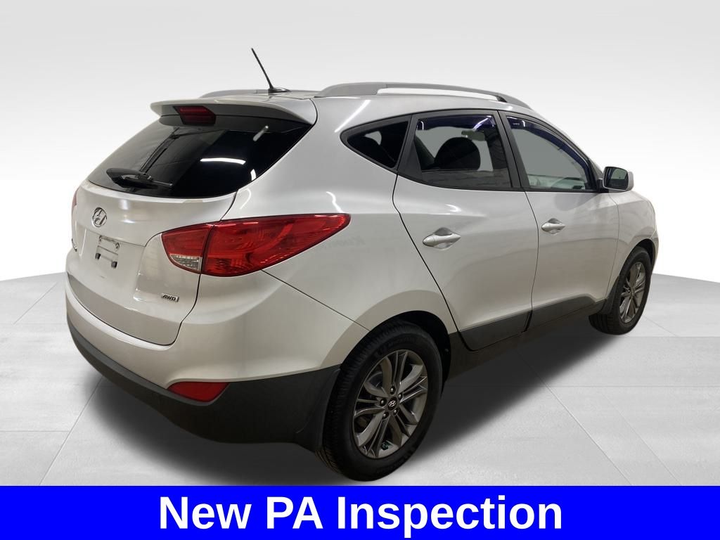 2014 Hyundai Tucson SE photo 2