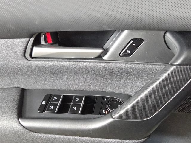 2025 Mazda CX-50 2.5 S Preferred photo 25