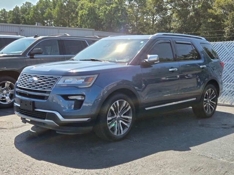 2018 Ford Explorer Platinum photo 4