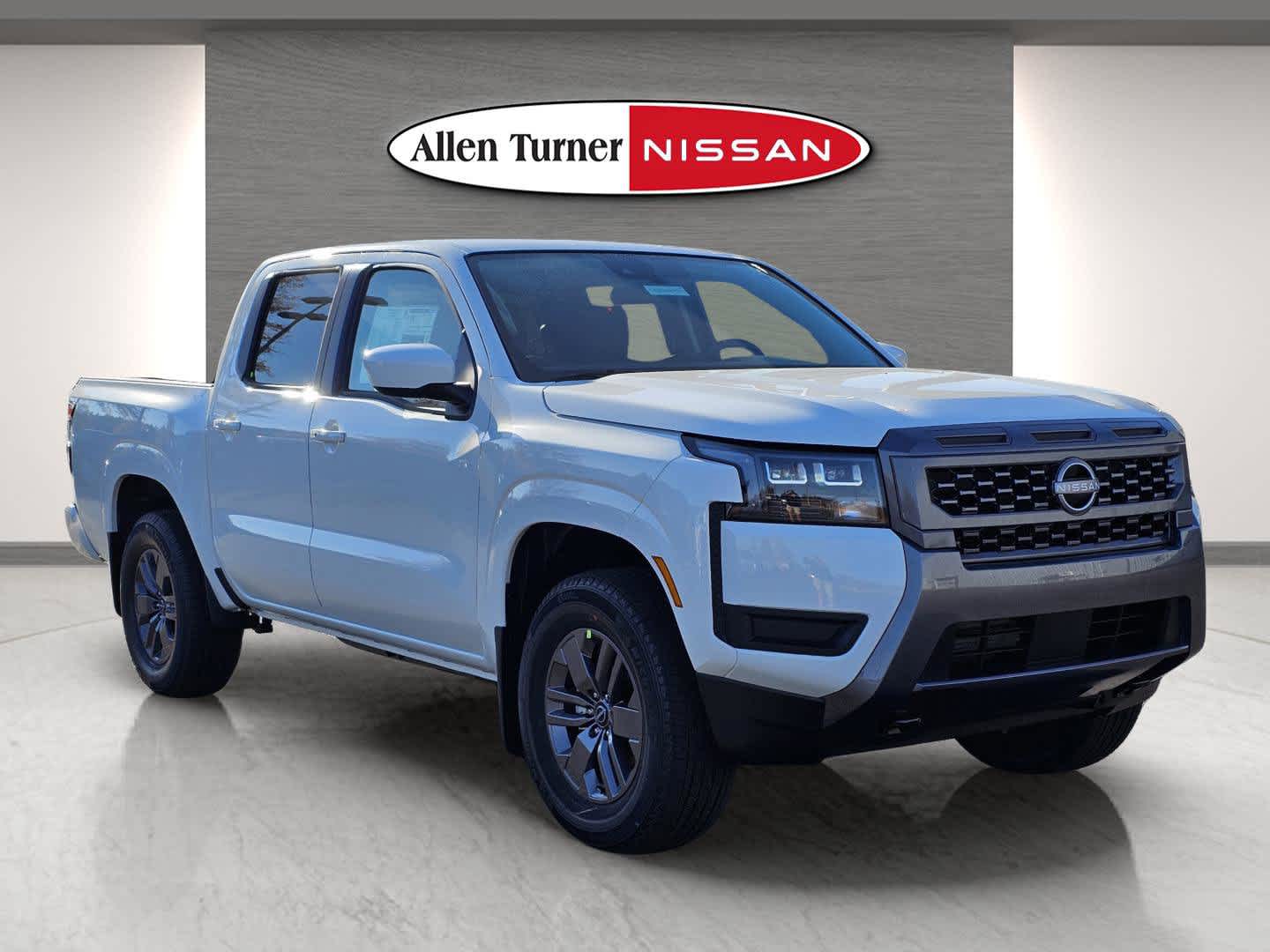 2026 Nissan Frontier SV's photo