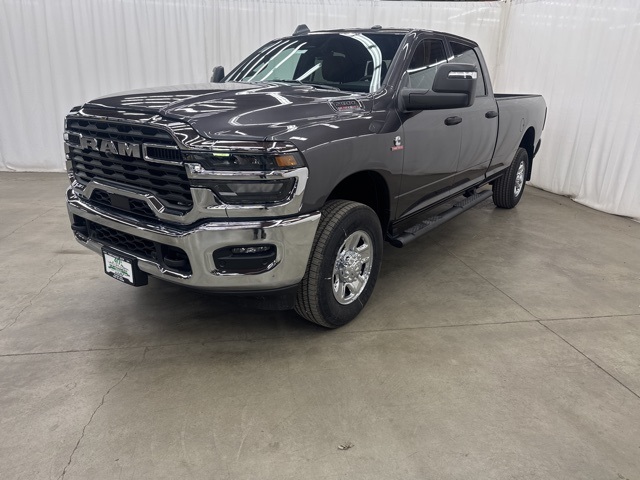 2025 Ram 2500 Tradesman photo 3
