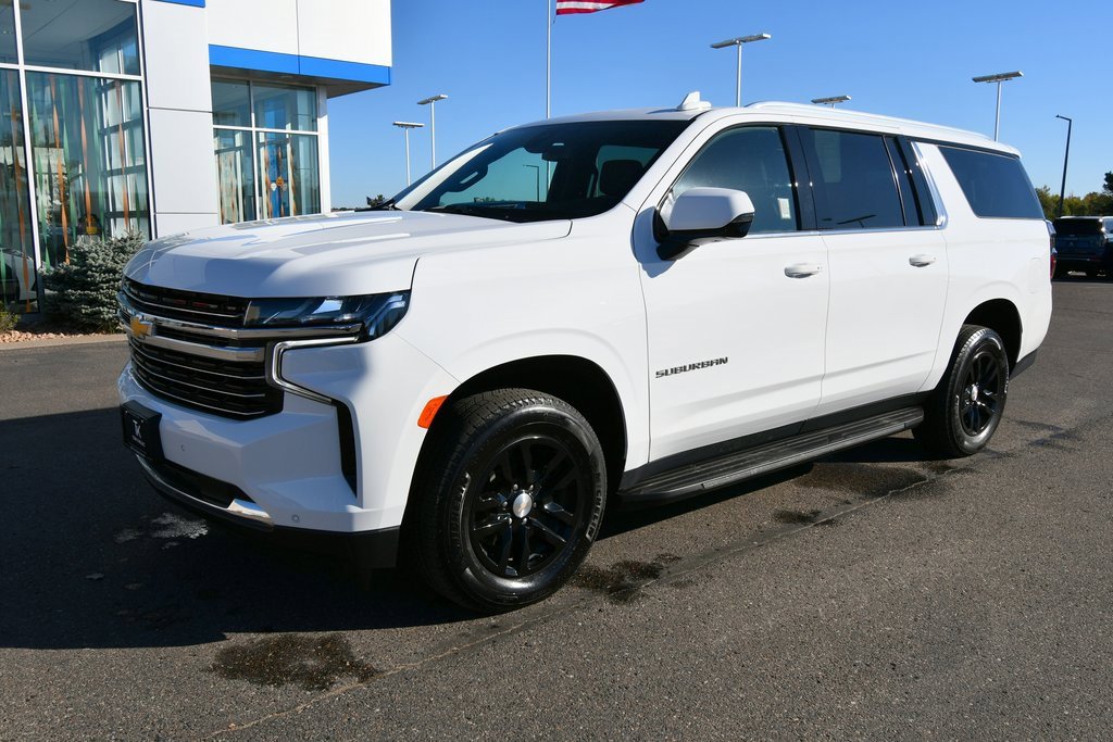 Certified 2022 Chevrolet Suburban LT with VIN 1GNSKCKD9NR360320 for sale in North Branch, Minnesota