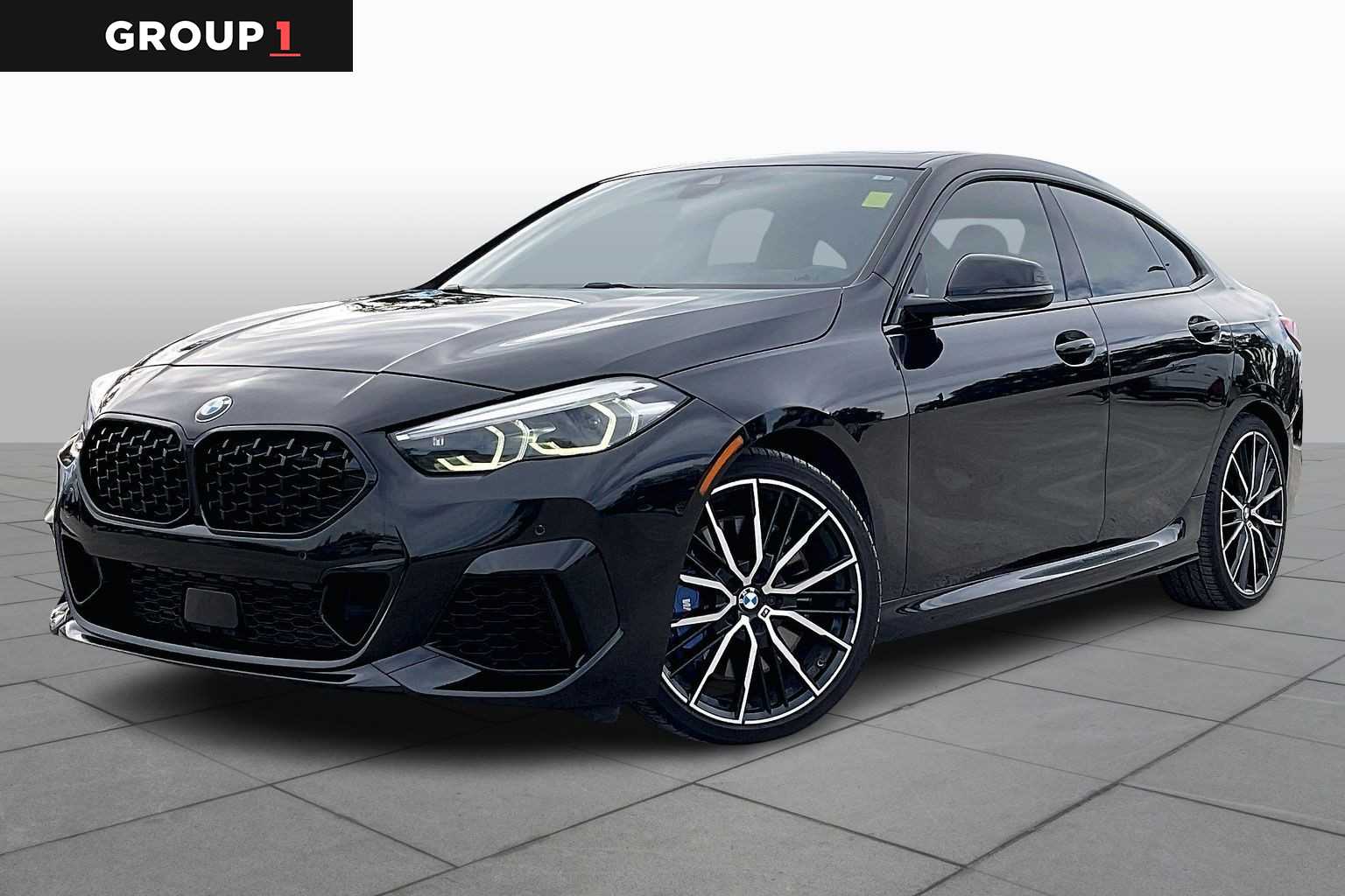 2022 BMW 2 Series M235i's photo