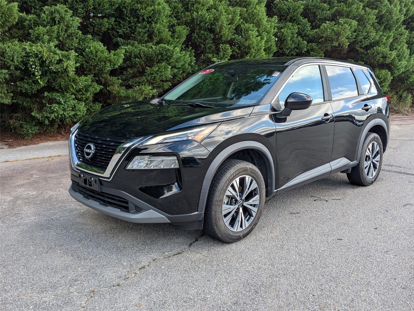 2023 Nissan Rogue SV's photo