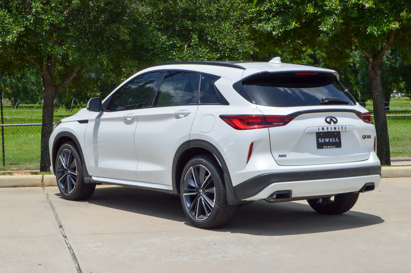 2025 Infiniti QX50 SPORT AWD photo 4