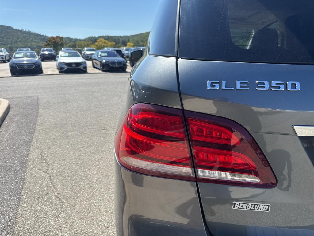 2017 Mercedes Benz GLE 350 4MATIC photo 5