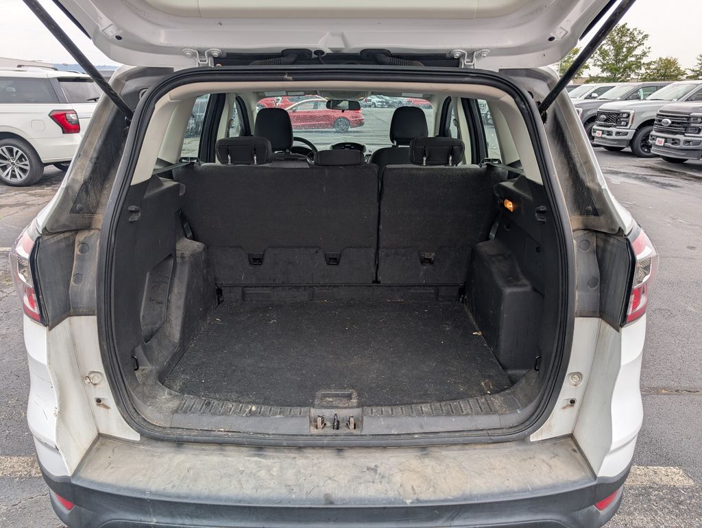 2018 Ford Escape S photo 16