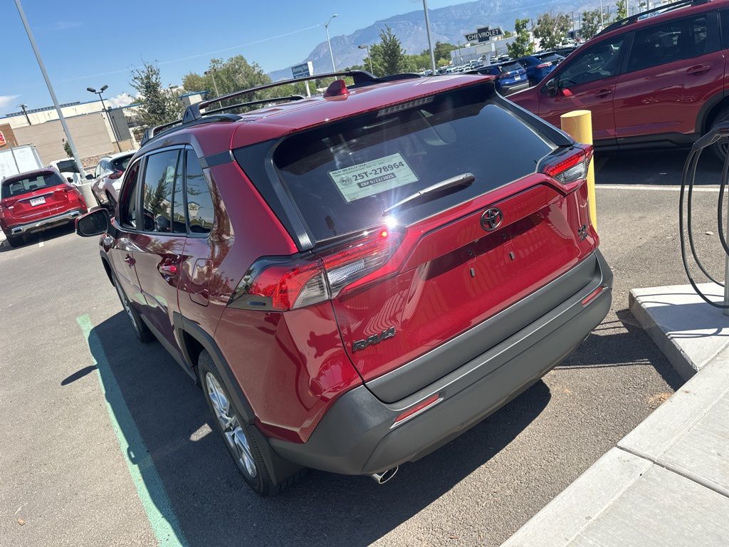 2025 Toyota RAV4 XLE Premium photo 7