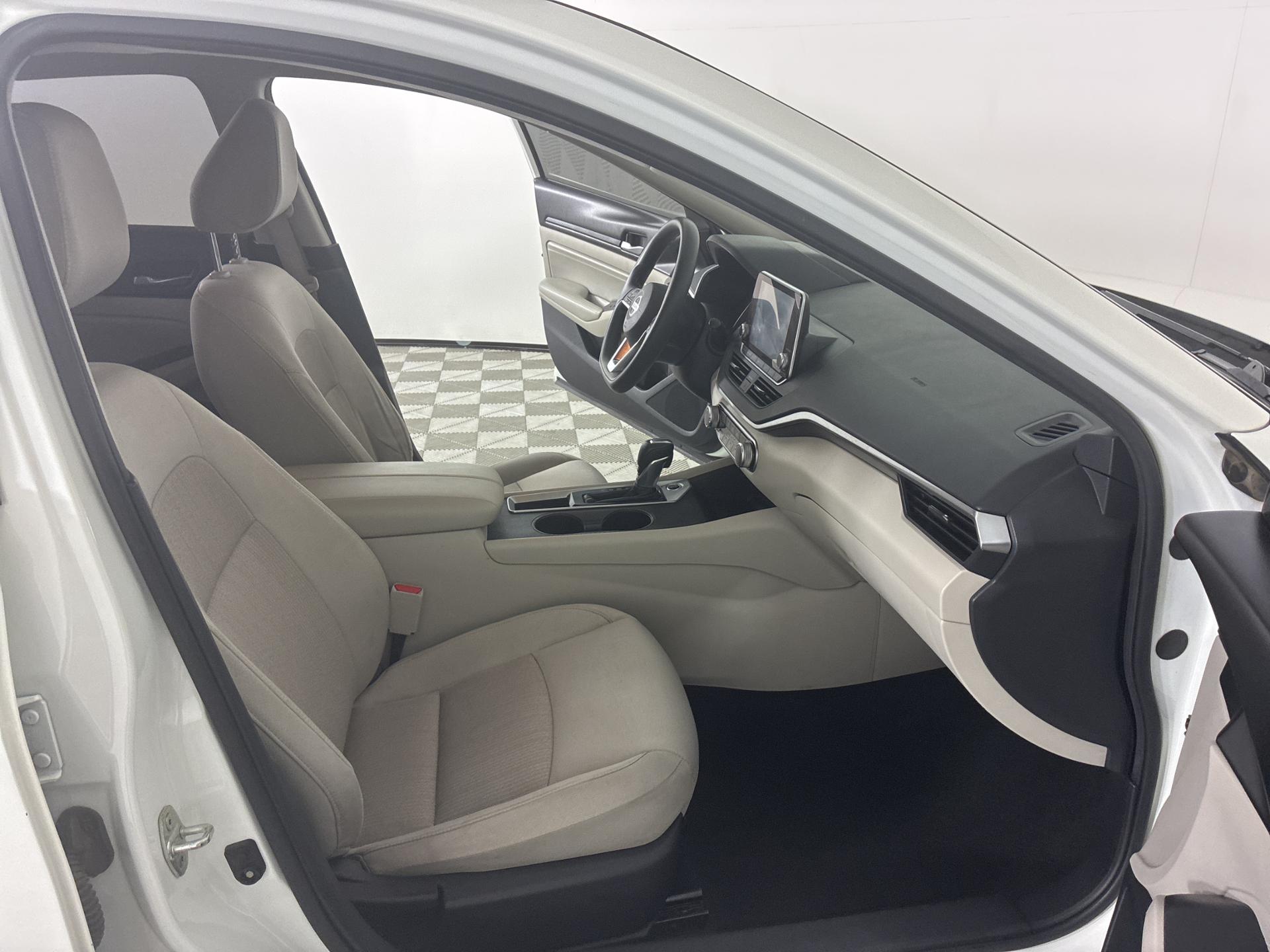2020 Nissan Altima 2.5 S photo 14