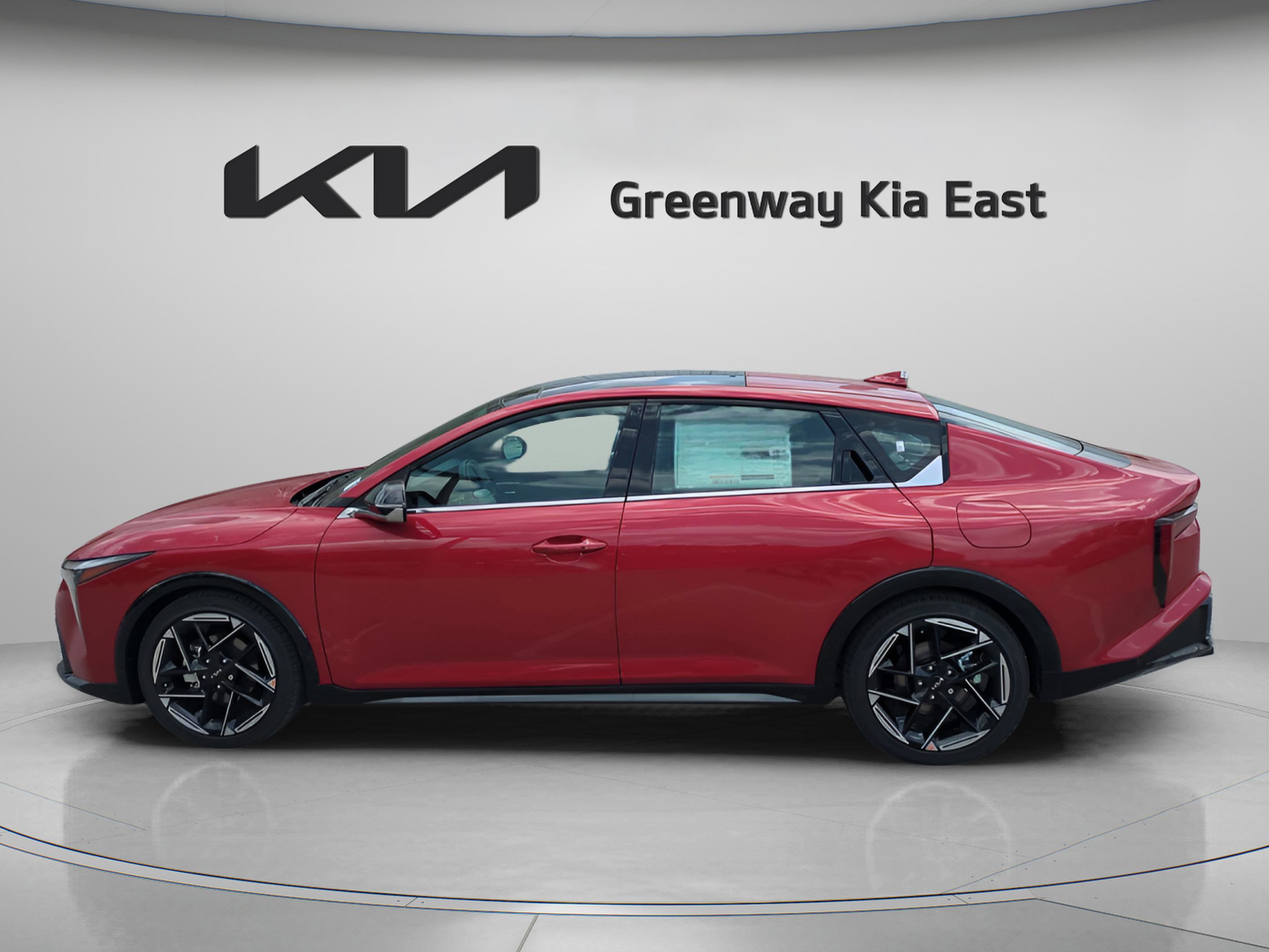 2025 Kia K4 GT-Line photo 4
