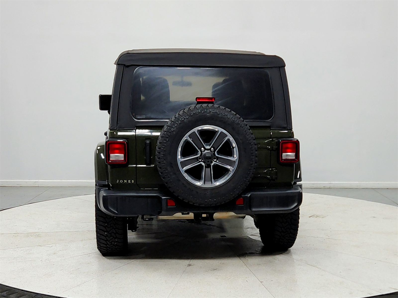 2021 Jeep Wrangler Unlimited Sahara photo 6