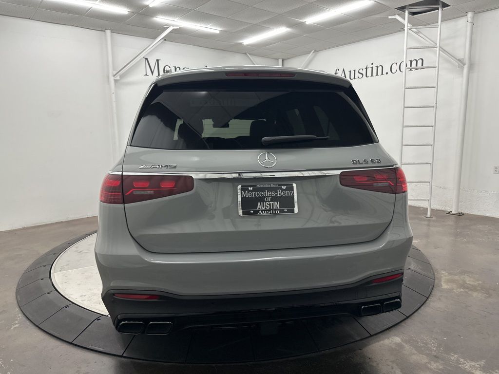 2026 Mercedes Benz GLS AMG 63 4MATIC photo 5