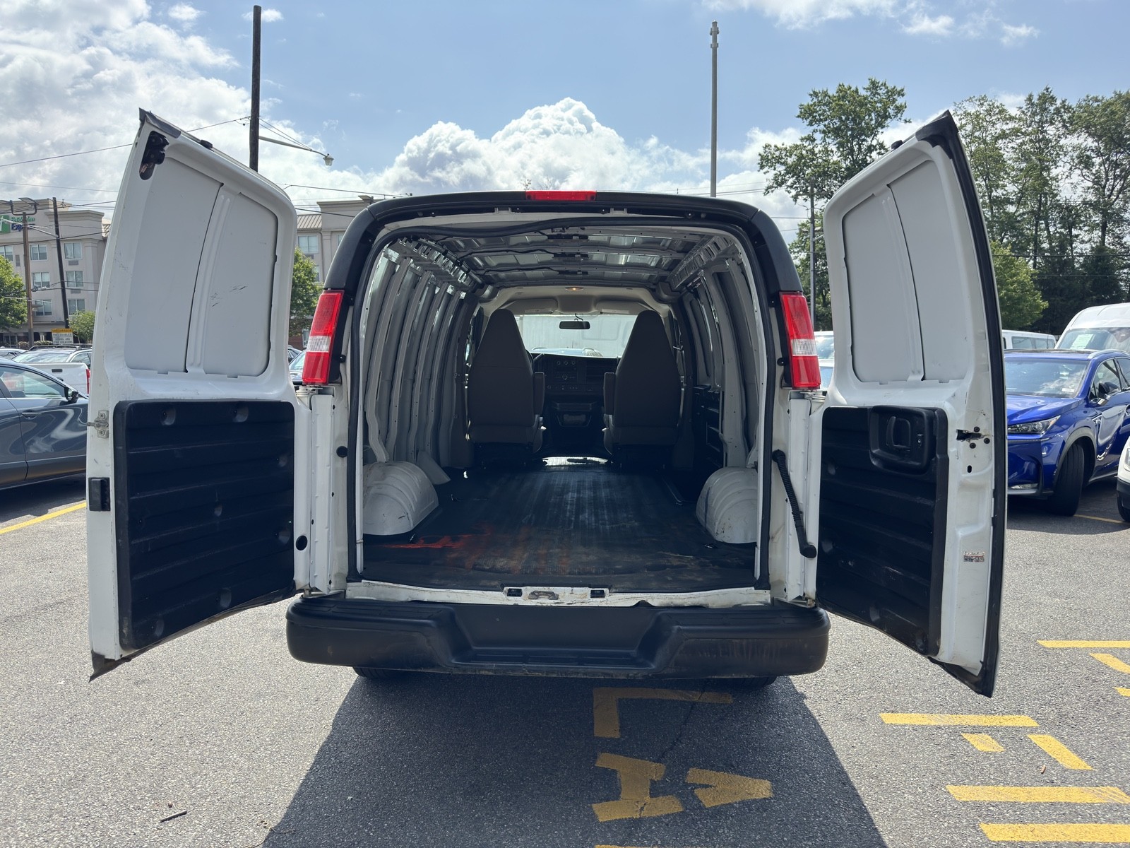 2021 Chevrolet Express Cargo Work Van 2500 photo 6