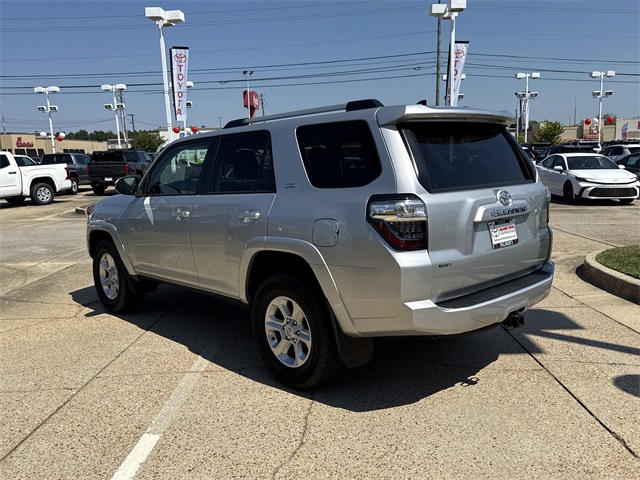 2024 Toyota 4Runner SR5 photo 5