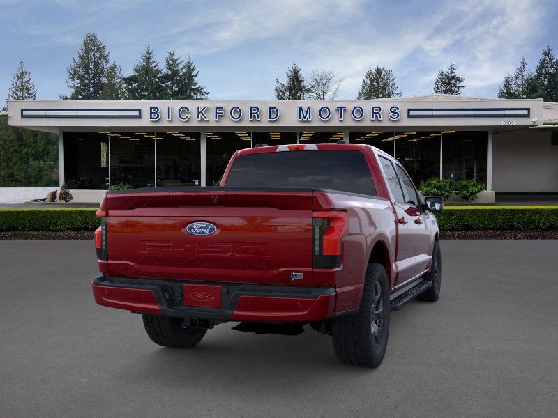 2025 Ford F-150 Lightning XLT photo 7