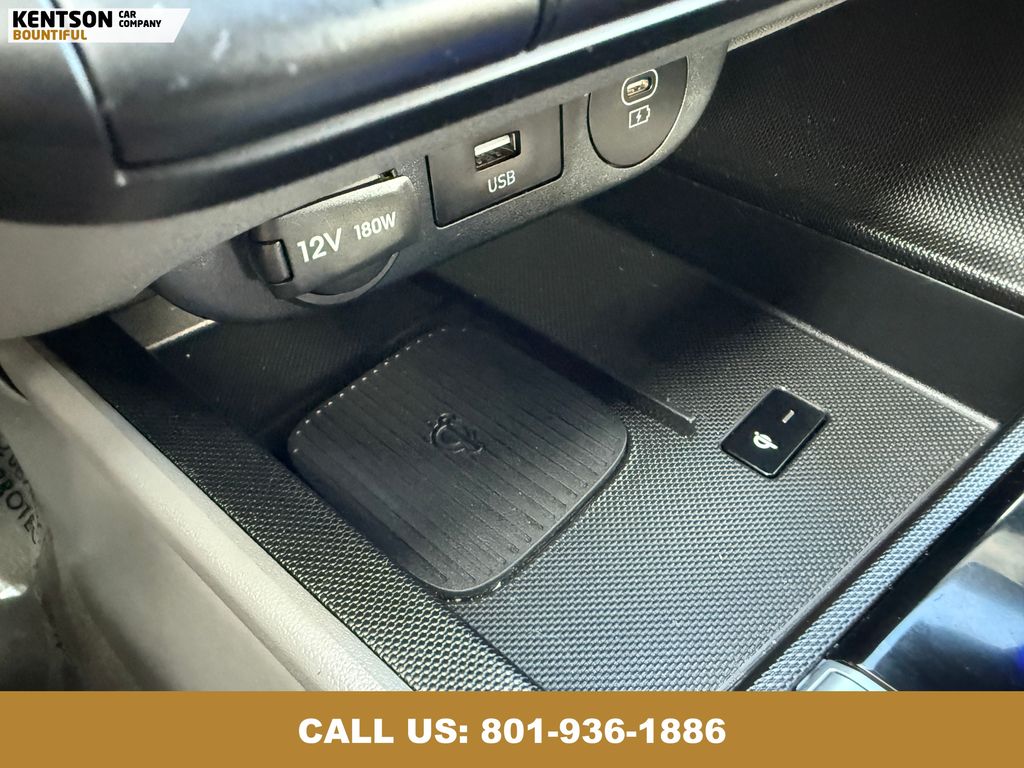 2025 Hyundai Elantra SEL Convenience photo 22
