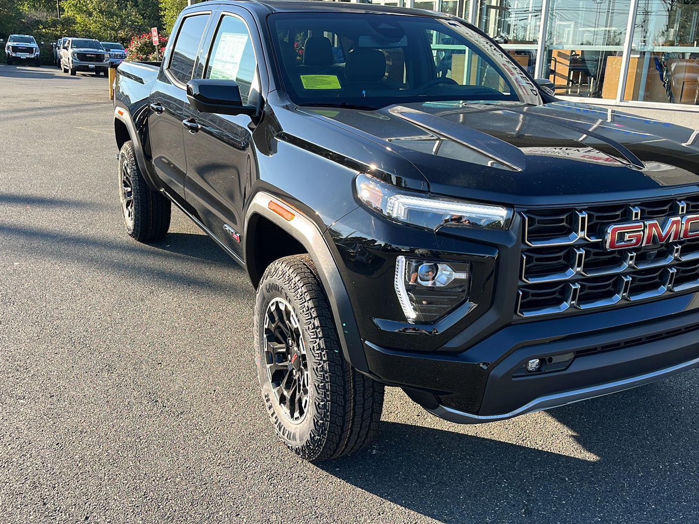 2026 Gmc Canyon AT4 photo 2