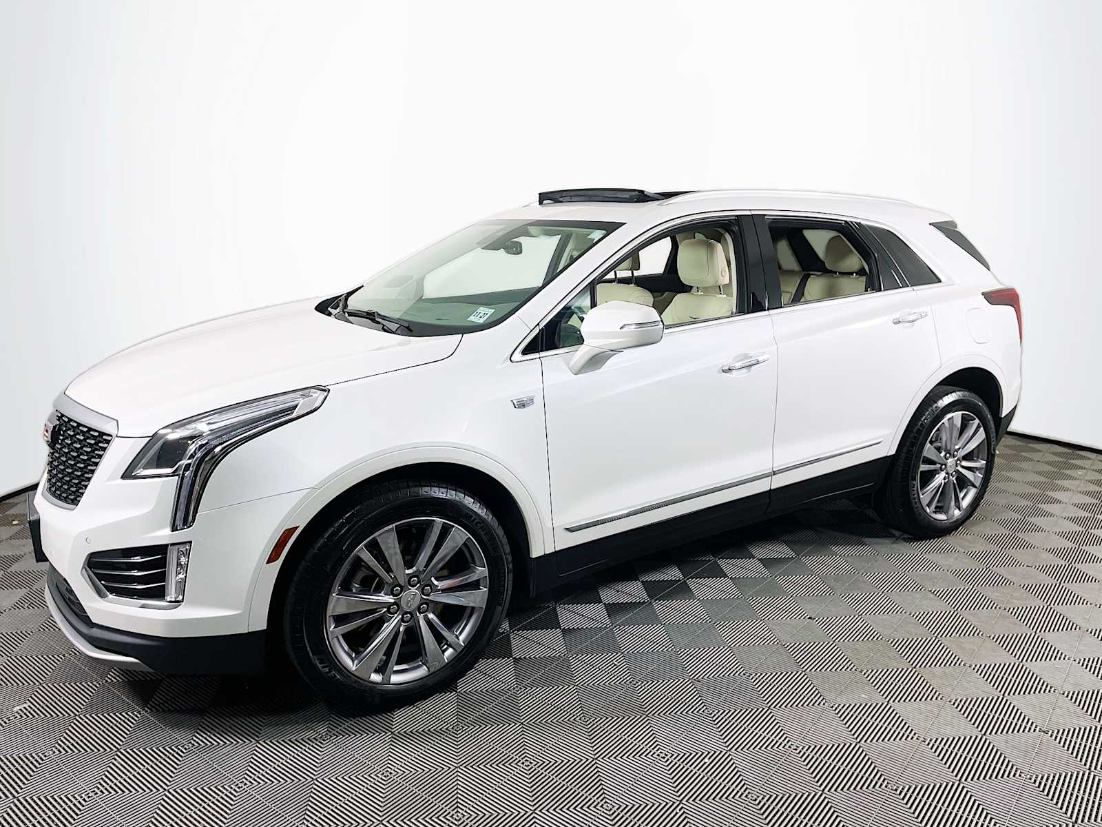 2023 Cadillac XT5