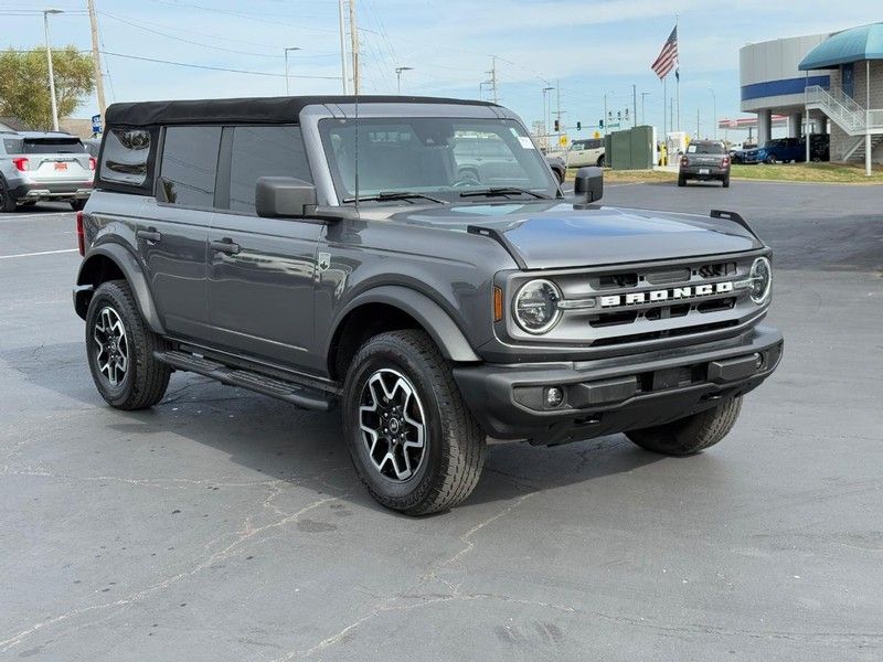 2022 Ford Bronco 4-Door Big Bend's photo