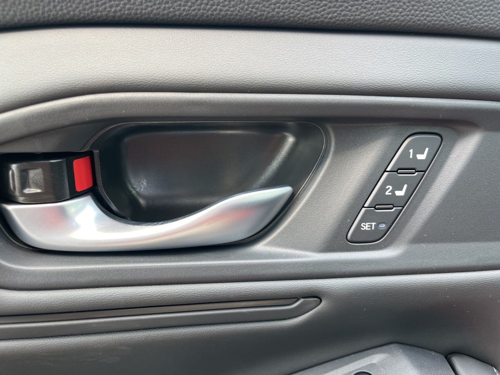 2025 Honda Accord Hybrid Sport-L photo 6